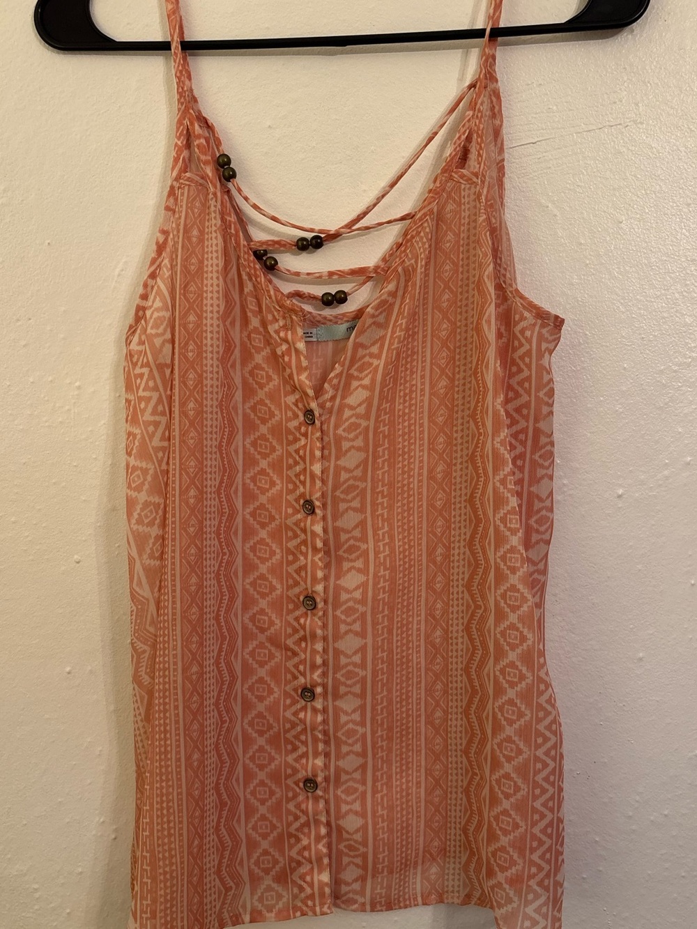 Women’s Sleeveless Print Button-Front tank